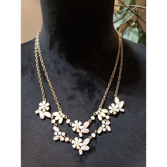 Womens Two Layer Floral Gold Tone Rhinestone Faux Pearl Collar Elegant Necklace - Picture 1 of 7